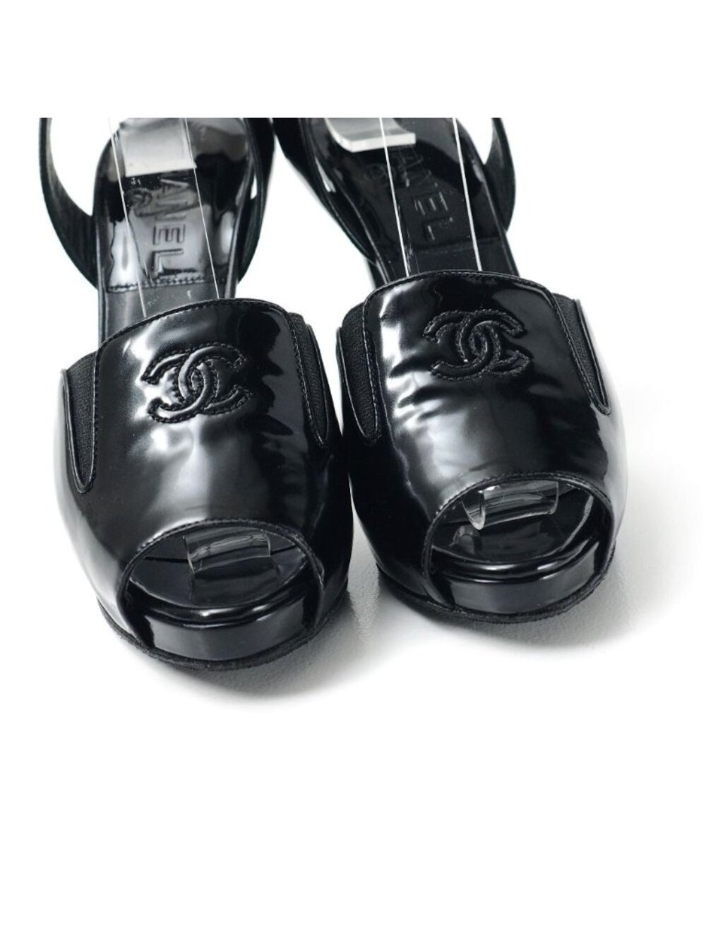 Chanel Sandals 35c 07c CC Logo CC Enamel Ankle Strap - Picture 3 of 7